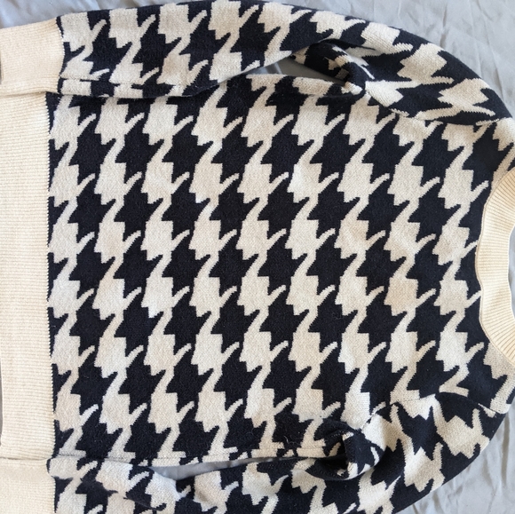 Gap Navy Wool Blend Houndstooth Sweater - Picture 5 of 6